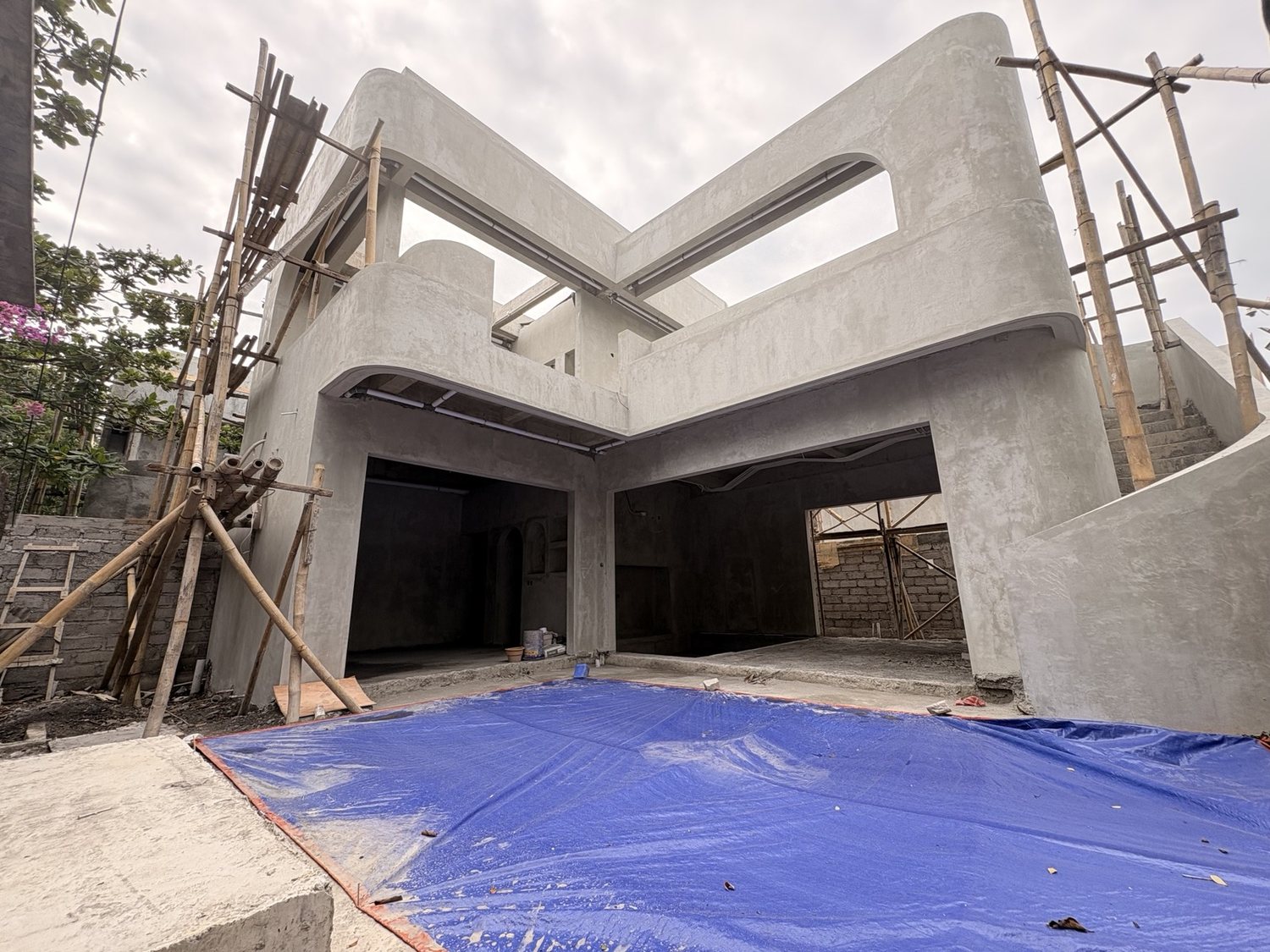 Villa structure and pool under construction